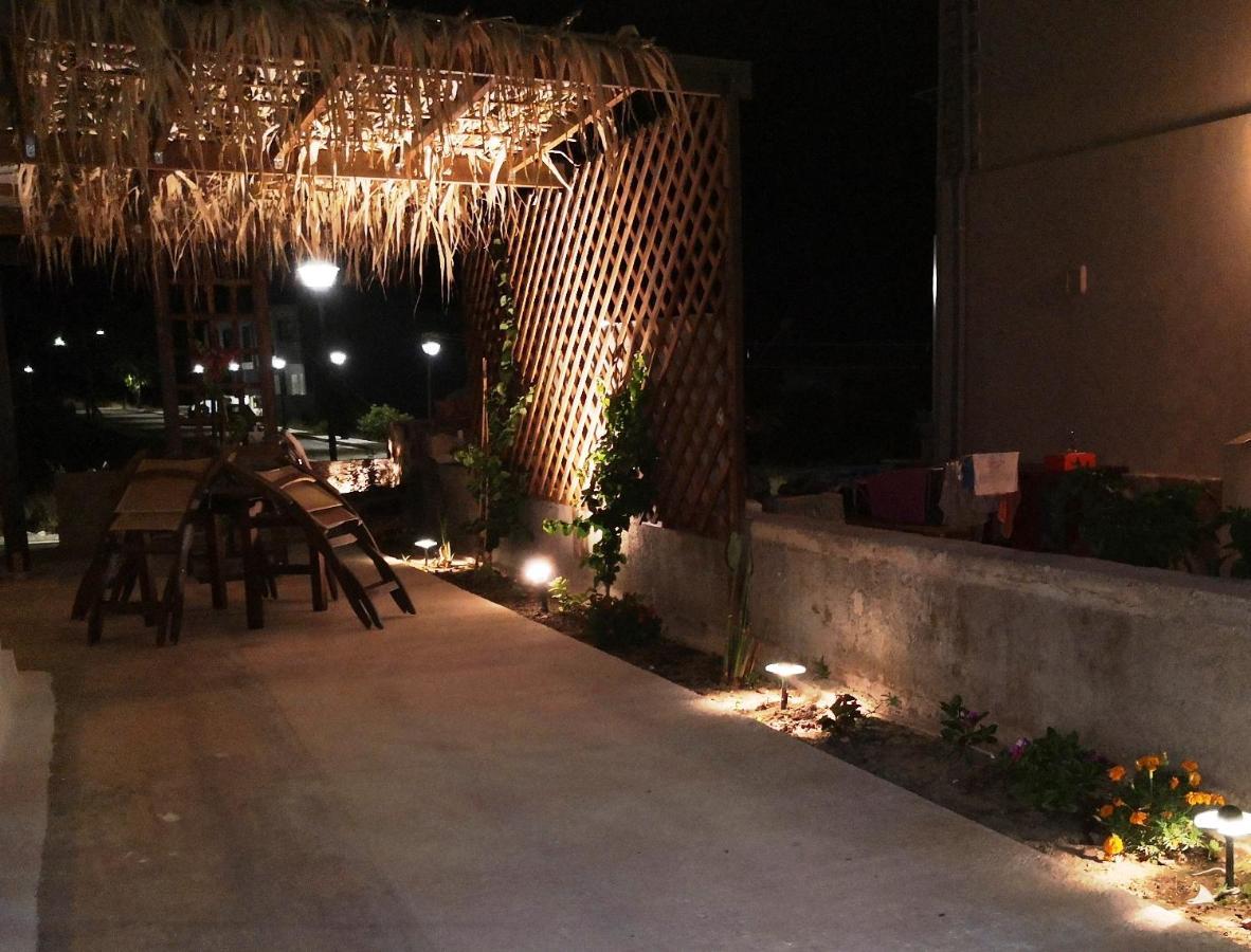 Marika Apartments Mastihari Exterior photo